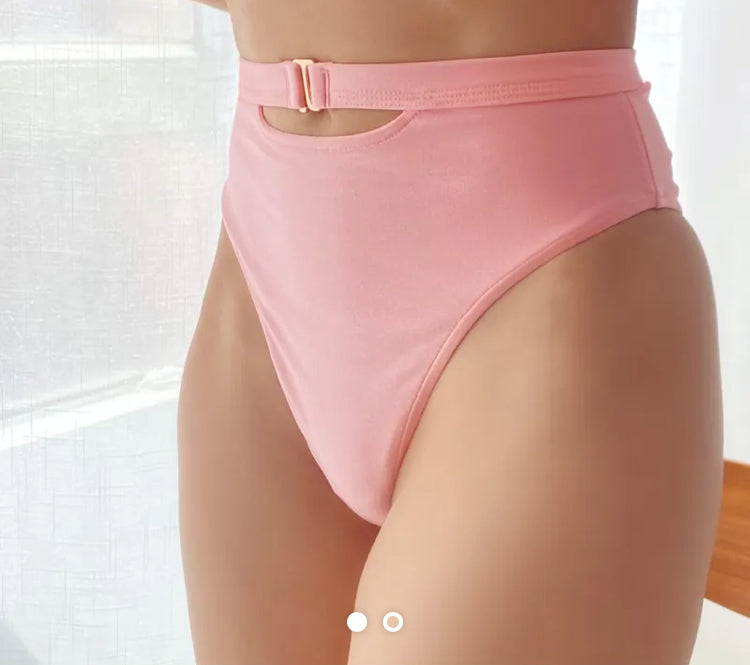 T - Famonique Bottom