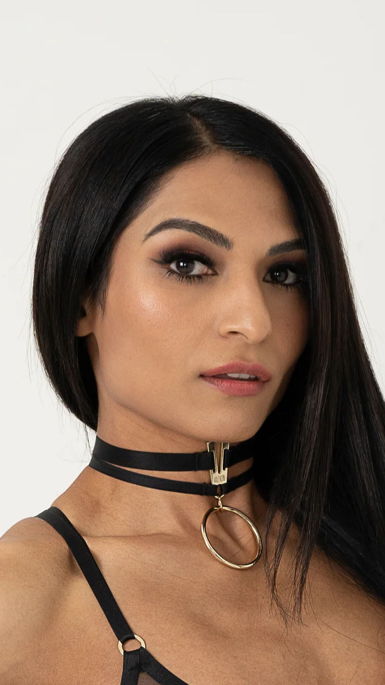 VL - Adam Choker